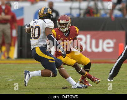 22 septembre 2012 - Los Angeles, CA, États-Unis d'Amérique - le 22 septembre, l'année {} Los Angeles, CA..USC Trojans corner retour (21) au cours de l'Robey Nickell NCAA Football match entre l'USC Trojans et le California Golden Bears au Coliseum de Los Angeles, Californie. La défaite de l'USC Trojans California Golden Bears 27-9..(crédit obligatoire : Jose Marin / MarinMedia / Cal Sport Media) Banque D'Images