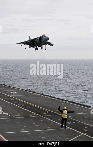 Jet Harrier sur les porte-avions HMS Illustrious Banque D'Images