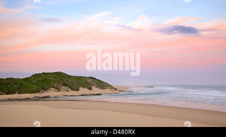 Twilight à l'embouchure de la rivière Kariega, Kenton, Eastern Cape, Afrique du Sud. Banque D'Images