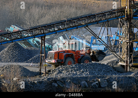 Chargeur Sur Roues Doosan DL500. Le Shap Cemex travaille en granit bleu. Shap, Cumbria, Angleterre, Royaume-Uni, Europe. Banque D'Images