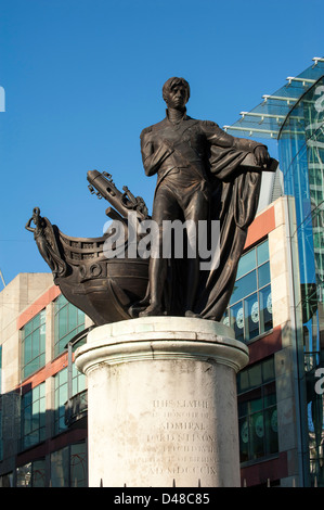 Statue de l'amiral Nelson le centre-ville de Birmingham, UK Banque D'Images