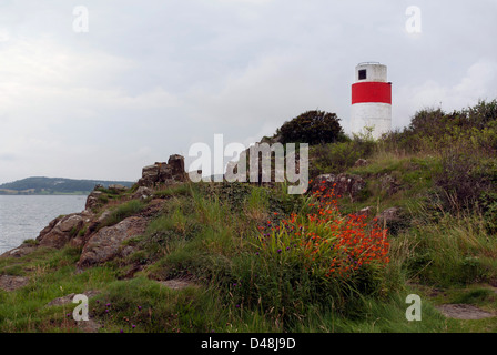 Hawkcraig Gamme Point Phare avant, Aberdour, Fife, Scotland Banque D'Images