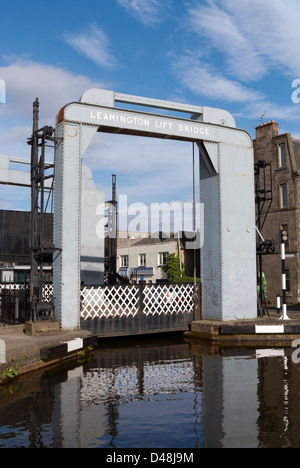 Le pont levant de Leamington sur l'Union Canal près de Lochrin Basin, Fountainbridge, Édimbourg, Royaume-Uni Banque D'Images