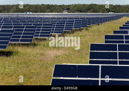 Brandis, l'Allemagne, l'installation solaire Waldpolenz Banque D'Images