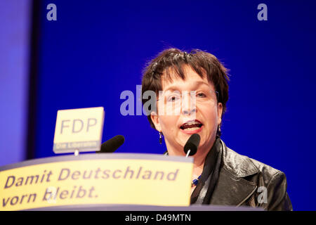 Berlin, Allemagne. 9 mars, 2013. Le 64e congrès du parti, de l'Allemagne est parti libéral démocrate (FDP) a lieu le week-end des 9 et 10 mars 2013 à l'Estrel Convention Center Berlin. Au cours de la convention, les libéraux élisent leurs nouveaux dirigeants.Le congrès du parti FDP, initialement prévue en mai, avait été poussé en avant par deux mois. Sur la photo : le discours d'ouverture de la 64e Conférence nationale de la FDP est détenu par le vice-président national Birgit Homburger. Banque D'Images