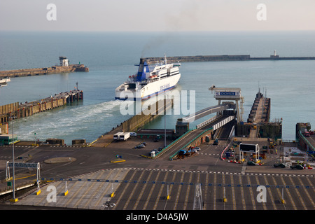 Port de Douvres Calais Douvres Ferry Channel Ferry DFDS Banque D'Images