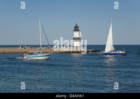 Flensburg, Allemagne, Phare et de la jetée de Schleimuende Banque D'Images