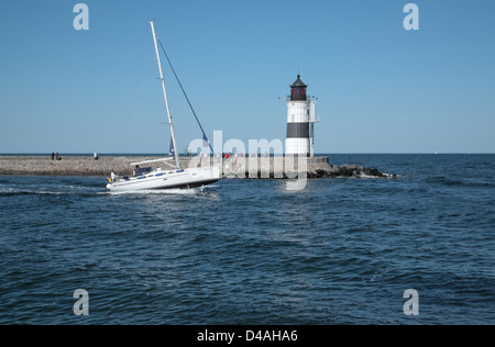 Flensburg, Allemagne, Phare et de la jetée de Schleimuende Banque D'Images