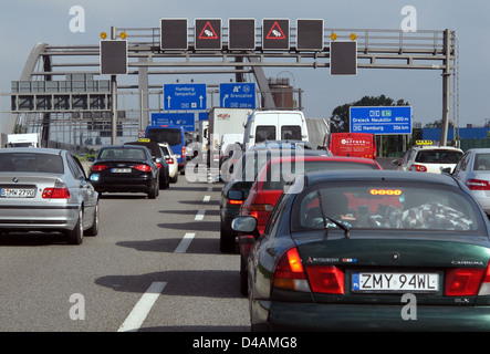 Berlin, Allemagne, un embouteillage sur l'autoroute A 113 Banque D'Images