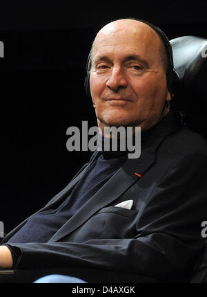 L'écrivain Philippe Pozzo di Borgo est photographié au cours d'une lecture de son livre 'plutôt vulnérables, plutôt ferme' au Festival de littérature allumé.Cologne à Cologne, Allemagne, 10 mars 2013. Photo : Henning Kaiser Banque D'Images