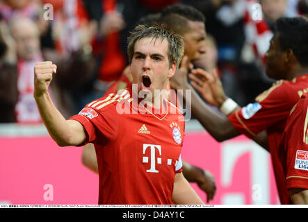 Philipp Lahm (Bayern), 9 mars 2013 - Football : Philipp Lahm de Bayern Munchen célèbre après avoir aidé le but gagnant lors de la Bundesliga match entre FC Bayern Munchen 3-2 Fortuna Düsseldorf à l'Allianz Arena de Munich, Allemagne. (Photo de Takamoto Tokuhara/AFLO) Banque D'Images