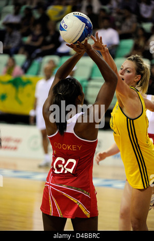 Le netball demi-finales, l'Angleterre contre l'Australie, les Jeux du Commonwealth Banque D'Images