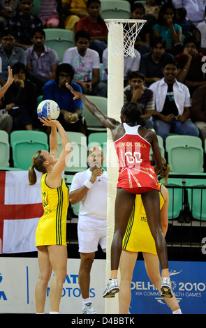 Le netball demi-finales, l'Angleterre contre l'Australie, les Jeux du Commonwealth Banque D'Images