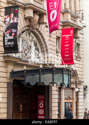 L'English National Opera et l'entrée du bâtiment près de Covent Garden, Londres, Angleterre Banque D'Images