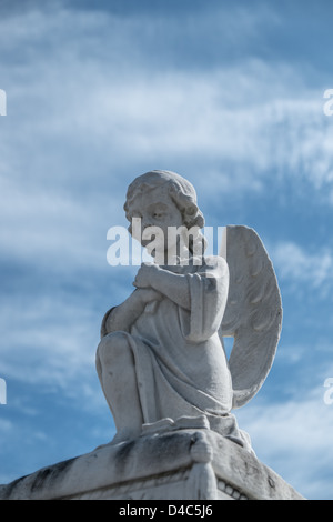 Un ange sculpture à New Orleans 'St. Louis' # 1 Cemetery Banque D'Images