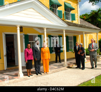 La secrétaire d'Etat avec le Ministre des affaires étrangères de la Barbade Maxine McClean et vice-Premier Ministre barbadien Freundel Stuart Banque D'Images