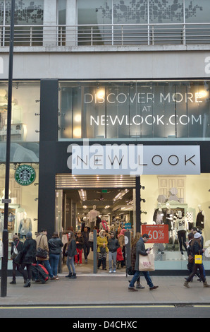 Nouveau look fashion store dans Oxford Street, Londres, Royaume-Uni. Banque D'Images