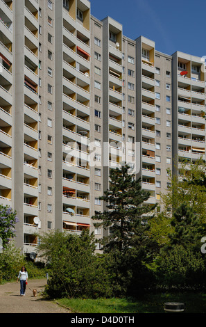 Vacances tour dans le Gropiusstadt, Neukölln, Berlin, Allemagne Banque D'Images