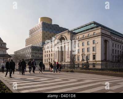 Baskerville House (anciennement le Centre Municipal ) et la nouvelle bibliothèque de Centenary Square BIRMINGHAM UK Banque D'Images