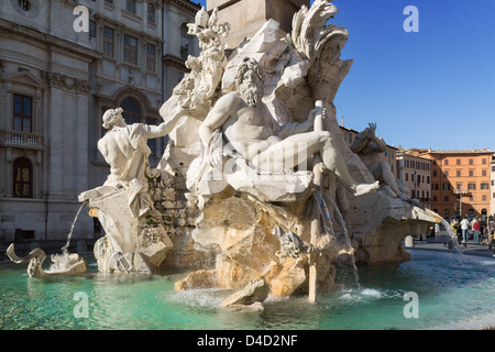 Fontana dei Quattro Fiumi, Piazza Navona, Rome, Italie Banque D'Images