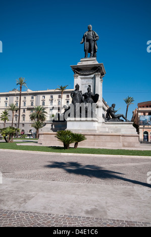 L'Italie, Lazio, Rome, Piazza Cavour Square, Camillo Cavour Monument Banque D'Images