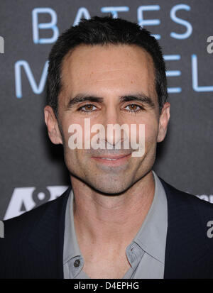 Hollywood, Californie, USA. 12 mars 2013. Nestor Carbonell arrive pour la premiere de A&E's Bates Motel' à Soho House. (Crédit Image : Photo : Lisa O'Connor/ZUMAPRESS.com/Alamy Live News) Banque D'Images