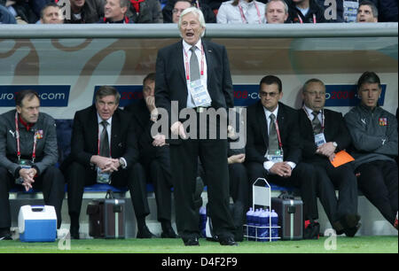 Karel Brückner entraîneur en chef de la République tchèque au cours de l'EURO 2008 groupe préliminaire un match à St Jakobs Arena, Bâle, Suisse, 07 juin 2008. Photo : Ronald Wittek dpa  + + +# # # # # #  dpa + + + Banque D'Images