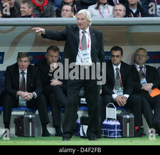 Karel Brückner entraîneur en chef de la République tchèque au cours de l'EURO 2008 groupe préliminaire un match à St Jakobs Arena, Bâle, Suisse, 07 juin 2008. Photo : Ronald Wittek dpa  + + +# # # # # #  dpa + + + Banque D'Images