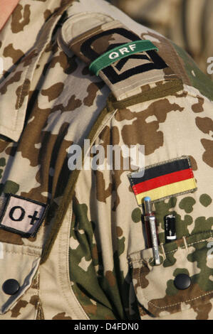 L'uniforme d'une force de réaction rapide (FRR) soldat vu lors de la remise de commandement cérémonie au camp de l'armée près de Masar 'Marmal'-i-Scharif, Afghanistan, le 30 juin 2008. Bundeswehr prend plus de force de réaction rapide à l'importation à partir de la Norvège le 1er juillet 2008. Photo : MAURIZIO GAMBARINI Banque D'Images