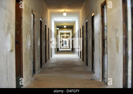 Impression de l'ancien camp de concentration de Dachau, Allemagne, 18 avril 2008. CC Dachau a été l'un des premiers installés CCs par les Nazis quelques jours après la prise d'Hitler le 22 mars 1933. Photo : Peter Kneffel Banque D'Images