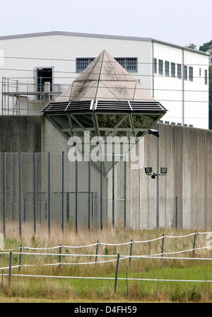 La prison (JVA) dans Bielefeld-Brackwede capturé en Allemagne, 06 août 2008. Selon un article de journal, un détenu connu sous le nom de 'vol de banque King' construit une bombe avec du vrai explosifs dans sa cellule à la prison de Bielefeld. Les enquêtes sur les terres de Rhénanie du Nord Bureau de l'enquête pénale a révélé cela, comme le journal "Westfalen-Blatt Bielefeld' déclarés sur 0 Banque D'Images