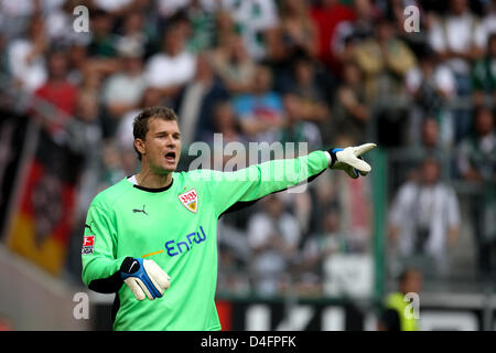 Le gardien de Stuttgart Jens Lehmann lors des gestes de la Bundesliga match Borussia Moenchengladbach vs VfB Stuttgartat au Borussia-Park Mönchengladbach, Allemagne, au 17 août 2008. Stuttgart a gagné 1-3. Photo : Rolf Vennenbernd Banque D'Images