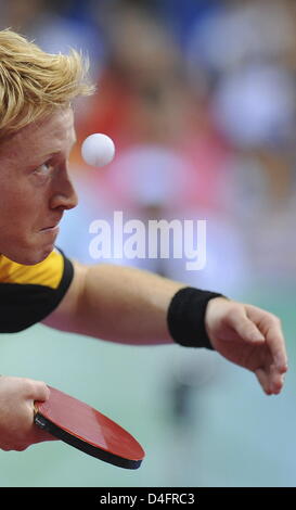 Christian Suess d'Allemagne est en concurrence contre le hongrois Janos Jakab dans le Tennis de table masculin Deuxième tour dans le gymnase de l'Université de Pékin pendant les Jeux Olympiques de Beijing 2008 à Beijing, Chine, 20 août 2008. Photo : Karl-Josef Opim dpa # # # dpa# # #  Banque D'Images