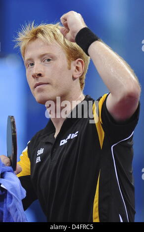 Christian Suess d'Allemagne est en concurrence contre le hongrois Janos Jakab dans le Tennis de table masculin Deuxième tour dans le gymnase de l'Université de Pékin pendant les Jeux Olympiques de Beijing 2008 à Beijing, Chine, 20 août 2008. Photo : Karl-Josef Opim dpa # # # dpa# # #  Banque D'Images