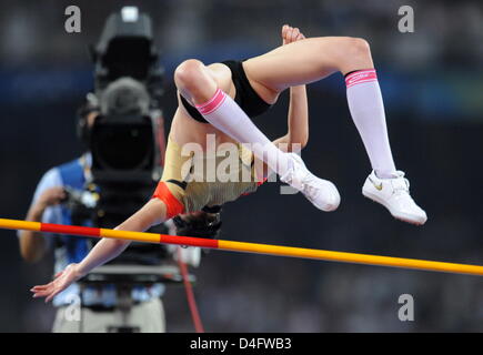 Ariane Friedrich d'Allemagne en compétition lors de la finale du saut en hauteur femmes dans le Track & Field events dans le Stade National des Jeux Olympiques de 2008 à Beijing, Beijing, Chine, 23 août 2008. Photo : Bernd Thissen # # # # # #  dpa Banque D'Images