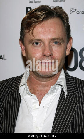 Directeur australien Stephan Elliott arrive à la première du film "Easy Virtue" durant l'exercice 2008 Toronto International Film Festival à Visa Screening Room à Toronto, Canada, 08 septembre 2008. Photo : Hubert Boesl Banque D'Images