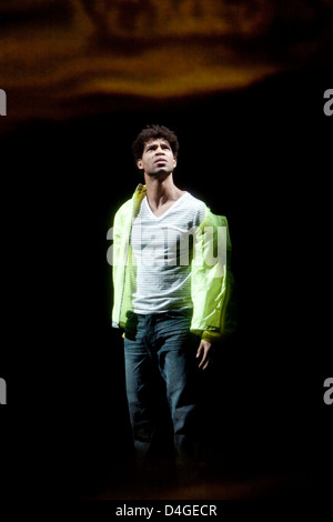 Carlos Acosta en PREMIÈRE - LA chorégraphie D'ARCHITECTURE ÉMOTIONNELLE: George Cespedes a Sadler's Wells production au London Coliseum en 2010 Banque D'Images