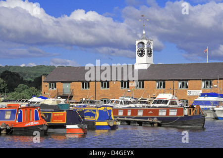 Stourport-Upon-Severn Yacht Club à Stourport Bassin, Worcestershire, Angleterre, RU Banque D'Images