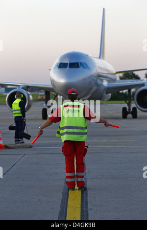 Schönefeld, Allemagne, un avion avant le décollage Banque D'Images