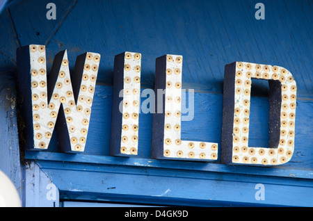 'Wild' (partie du signe de terre de bleuets sauvages, Maine.) Banque D'Images