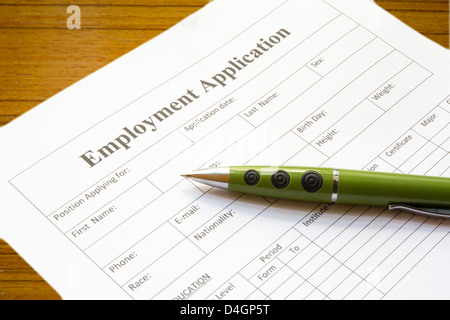 Stylo allongé sur la forme d'emploi Banque D'Images