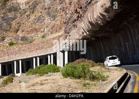 Rock-fall protection Structure et la moitié le long tunnel Chapmans Peak Drive à Cape Town - Afrique du Sud Banque D'Images