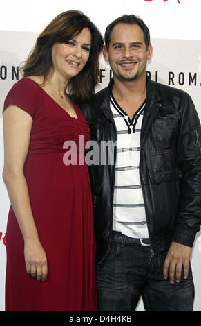 (R-L) l'acteur allemand Moritz Bleibtreu, Martina Gedeck et actrice allemande poser qu'ils arrivent pour la conférence de presse de leur film 'Le complexe Baader Meinhof" à l'International Rome Film Festival à Rome, Italie, 24 octobre 2008. Photo : Hubert Boesl Banque D'Images