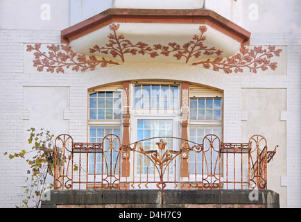 Maison de style Art Nouveau dans un quartier résidentiel à Wiesbaden, Hesse, Allemagne Banque D'Images