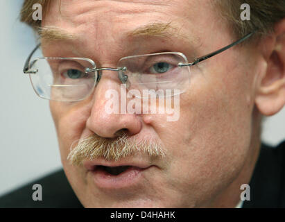 Président de la Banque mondiale, Robert B. Zoellick, parle au cours d'une conférence de presse de la réunion Euro Finances banques ?la semaine ? À Francfort-sur-Main, Allemagne, 20 novembre 2008. Les banquiers et les politiciens de discuter de l'importance croissante de l'Asie pour l'économie mondiale. La Banque mondiale sur le thème du forum ?le siècle de l'Asie : Défis et chances ? Traite également les conséquences de ces progrès pour Banque D'Images