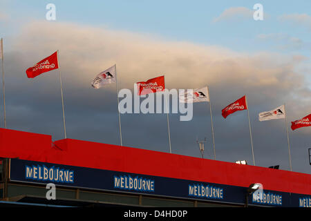 Melbourne, Australie. 14 mars 2013. Sport Automobile : Championnat du Monde de Formule 1 de la FIA 2013, Grand Prix d'Australie, drapeaux, Fahnen, Fahne, Flagge, Flaggen Crédit : afp photo alliance / Alamy Live News Banque D'Images