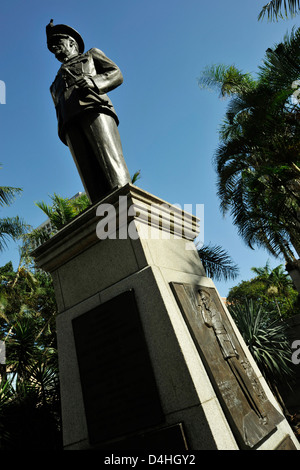 Durban, le KwaZulu-Natal, Afrique du Sud, statue, Jan Christiaan Smuts, soldat, homme d'État, homme politique, intellectuelle, place de la ville, les gens Banque D'Images