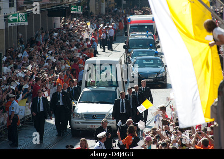 Fribourg, Allemagne, le Pape Benoît XVI. dans le centre-ville Banque D'Images
