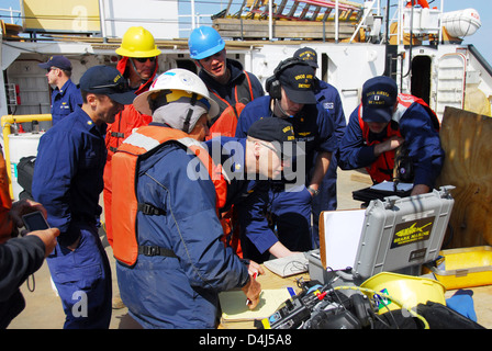 Coast Guard HH-65C accident d'hélicoptère opération de sauvetage Banque D'Images