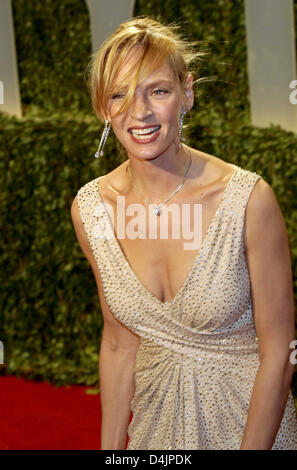 L'actrice Uma Thurman nous arrive à la Vanity Fair Oscar Party Tours au coucher du soleil à West Hollywood, Los Angeles, USA, dimanche, 22 février 2009. Photo : Hubert Boesl Banque D'Images